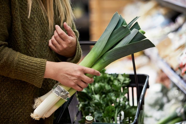 Danskerne har nu hele to verdensmesterskaber i økologi. Både når det handler om økologiens markedsandel og forbrug pr. indbygger ligger vi helt i top. Det viser en ny international rapport. Foto: Moment Studio.